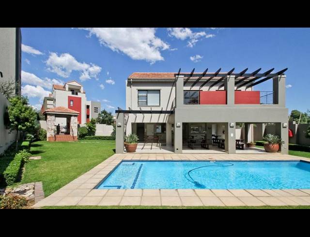 2 BEDROOM PROPERTY TO RENT IN SUNNINGHILL